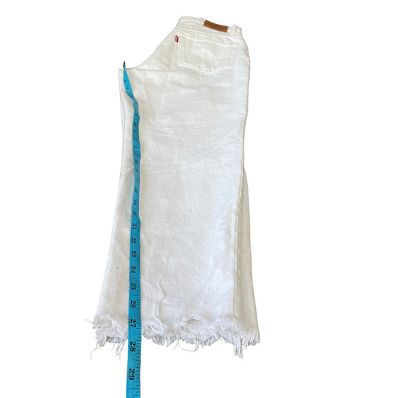 Levi’s Mom Jean Distressed White  -  Size 29 - Picture 11 of 14